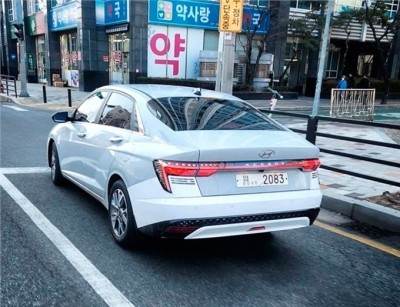 Новый Hyundai Solaris заметили на улице1