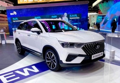 Кроссовер Lada X-Cross 5 официально показали публике0