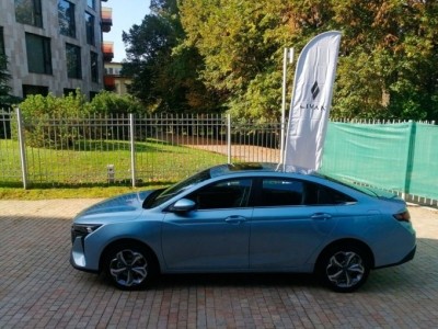 Седан Livan S6 Pro представили в России1