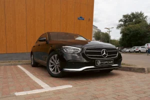 В поисках роскоши и комфорта: аренда Mercedes E200