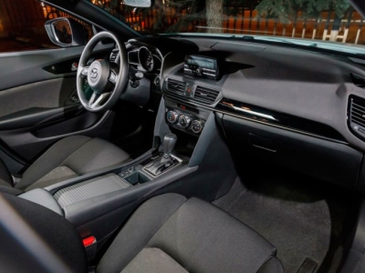 Кроссовер Mazda CX-4 начали продавать в России3