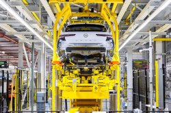 Новый Opel Astra запущен в производство6