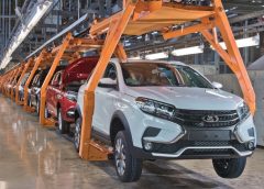 АВТОВАЗ вновь приостановил выпуск автомобилей Lada