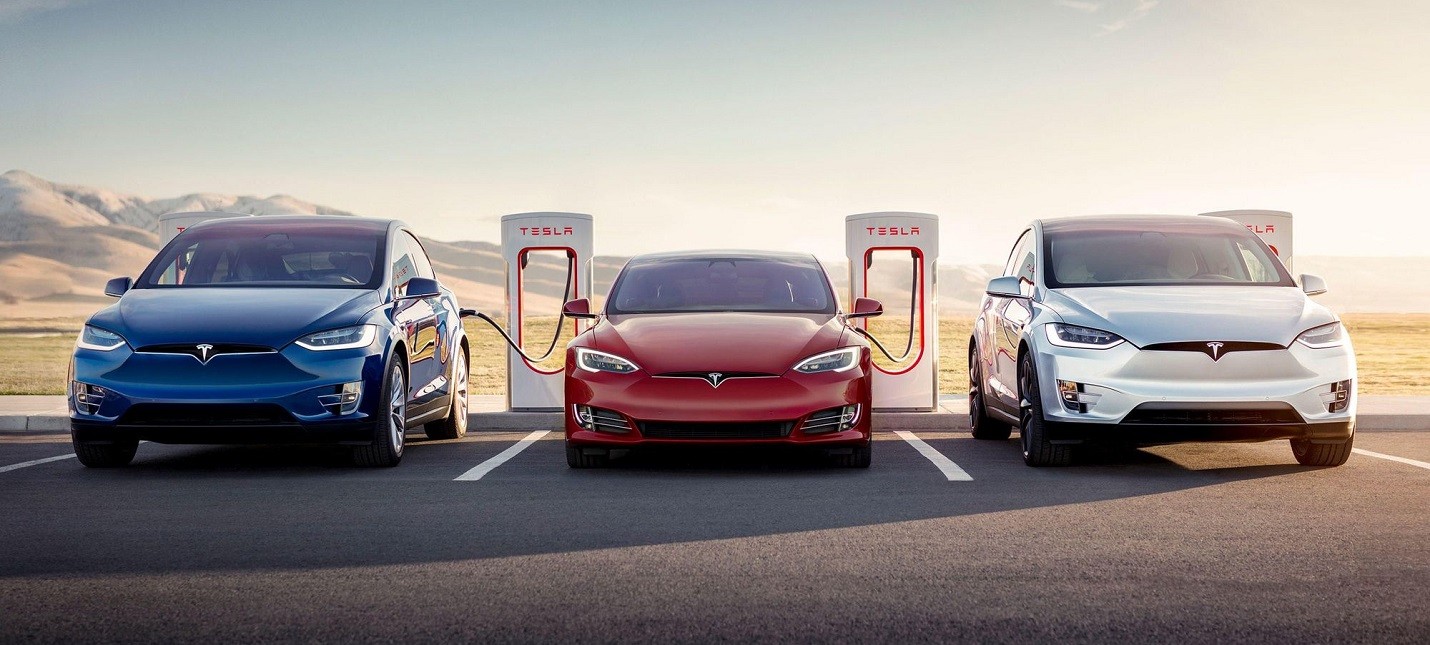 Компания Tesla планирует расширить сеть своих зарядных станций по всему миру