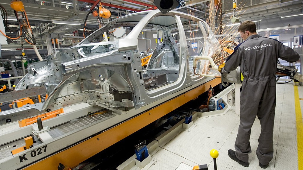 Бренд Volkswagen снизит производство на заводе в России из-за дефицита чипов в сентябре
