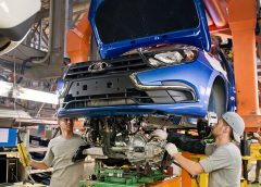 Автозавод АВТОВАЗ планирует регулярно приостанавливать производство LADA Granta и Niva