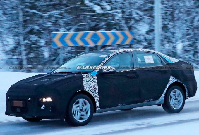 Hyundai Solaris нового поколения заметили на дорогах